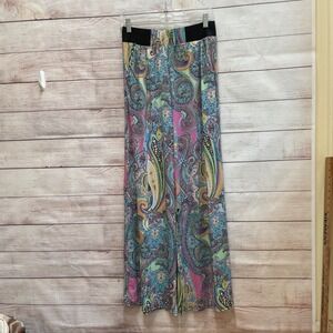 NEW WITHOUT TAGS MAGIC PANTZ VERY WIDE LEG PANTS IN PAISLEY PRINT